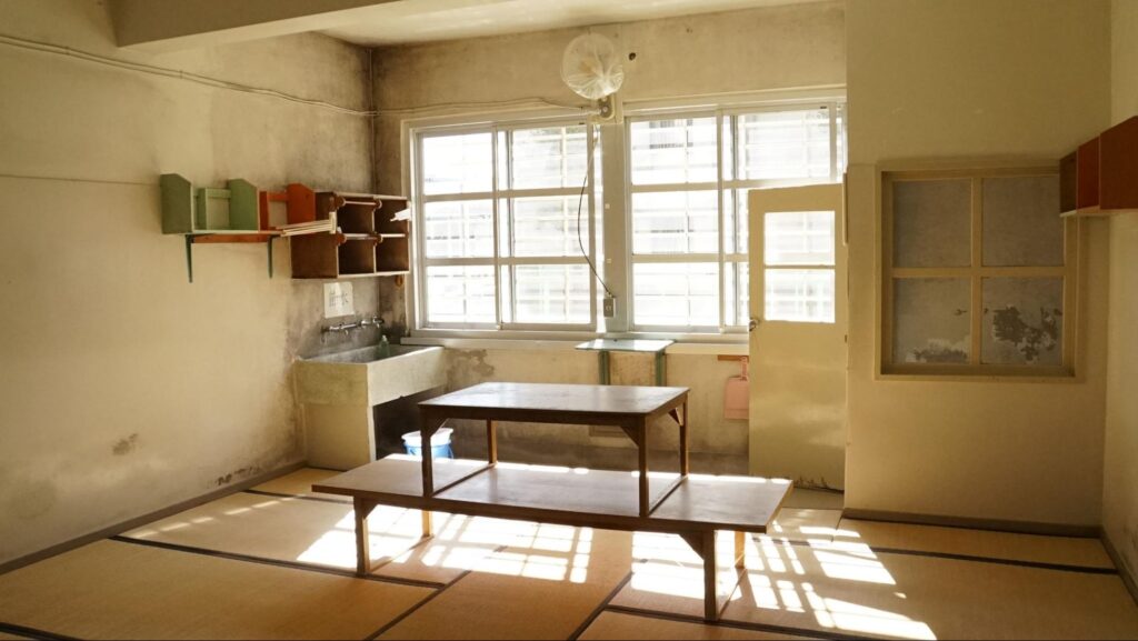 名古屋刑務所で開催された東海北陸・みよし矯正展の施設見学で見学した共同部屋