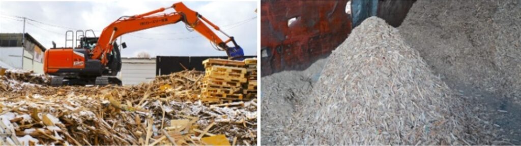 有限会社ローズリー資源で木材を粉砕してリサイクル素材にするショベルカーと粉砕されてリサイクル素材になった木材