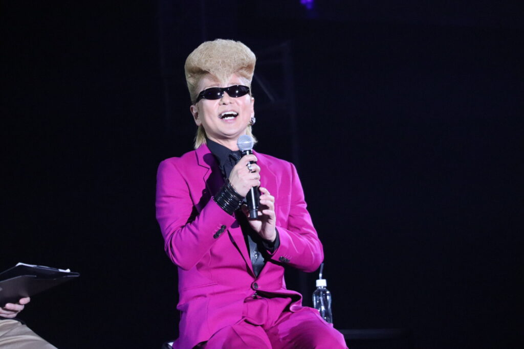 楽しそうにトークを展開する綾小路翔氏