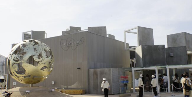 河森正治さんによるシグネチャーパビリオン「いのちめぐる冒険 」の外観(3)