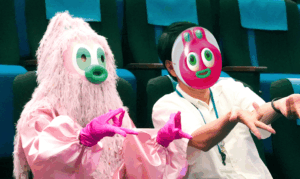 「ぎゃみみ」と「ぎゃみみ」のお面