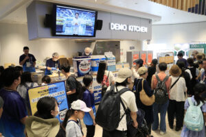 「明治ブルガリアヨーグルト」食べ比べ体験会の様子