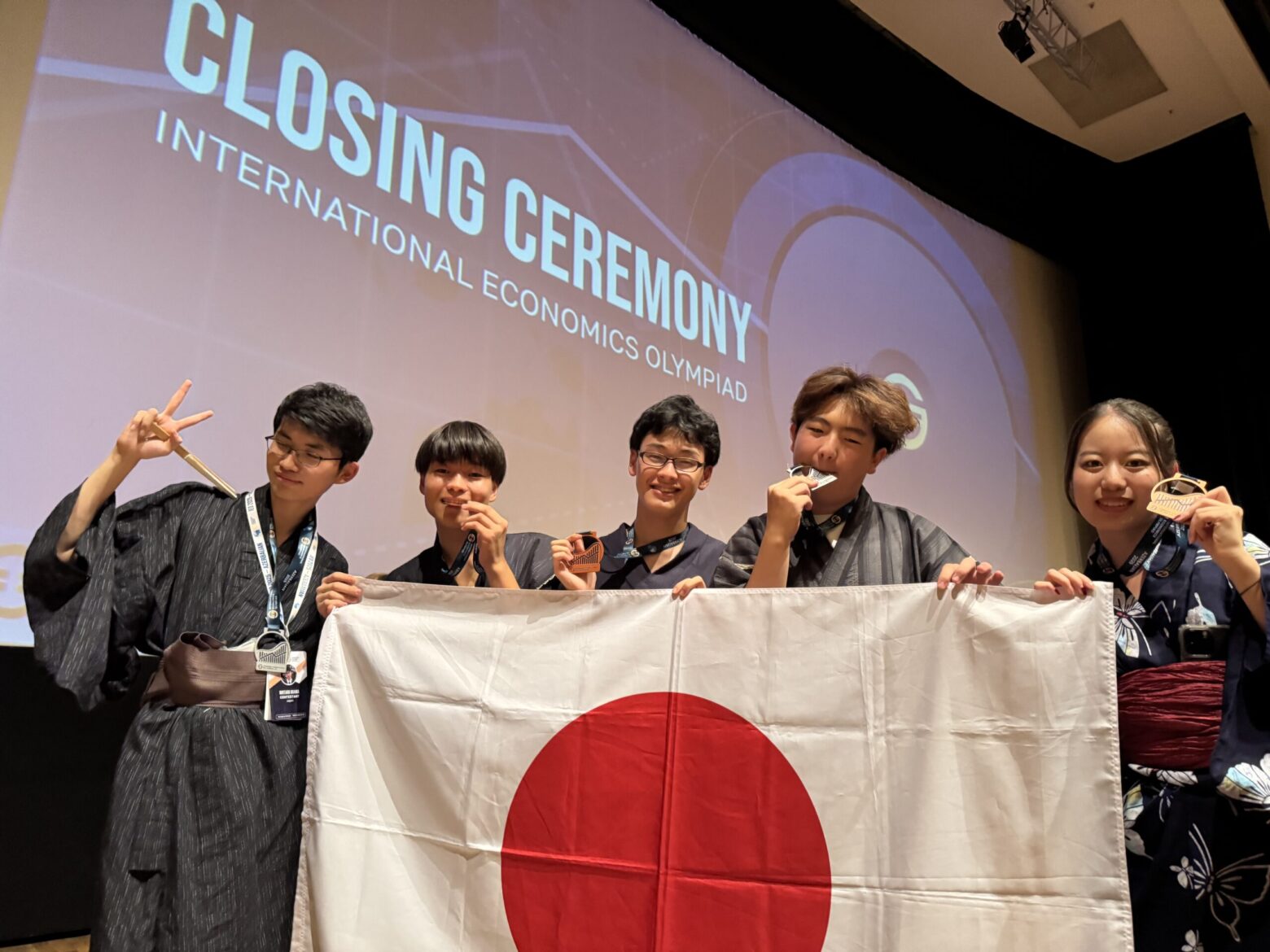 国際経済オリンピック（IEO）2025　アゼルバイジャン大会で全員メダルを獲得した日本代表