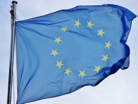 EU欧州委員会が高級ブランド3社に制裁金、競争法違反で計270億円
