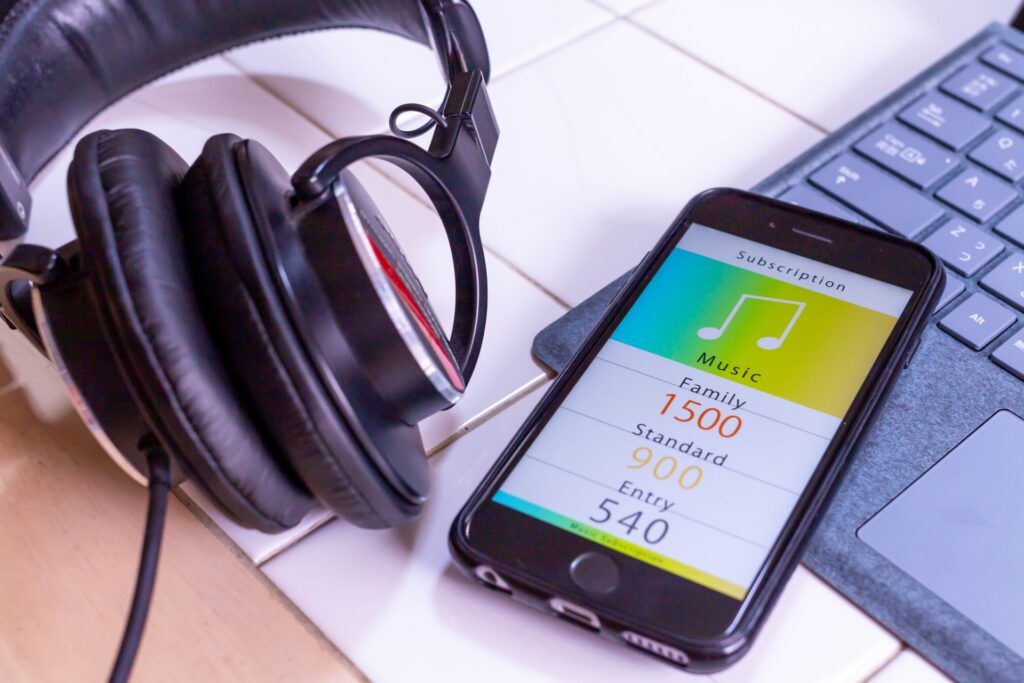 サカナクション「新宝島」ストリーミング2億回突破 10年愛される名曲