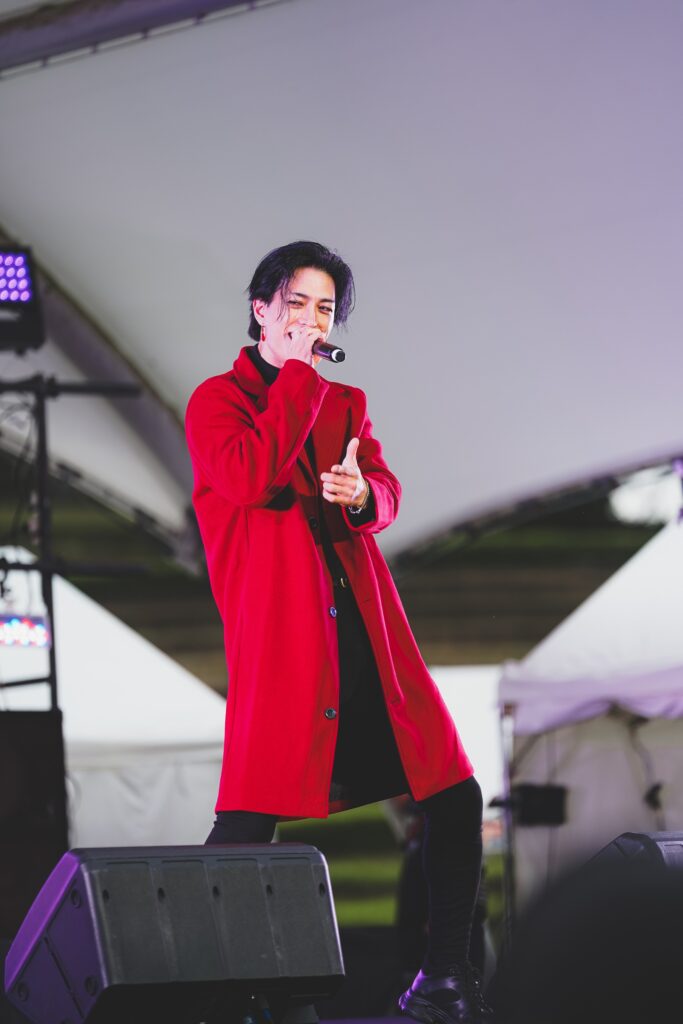 君沢ユウキのライブの様子