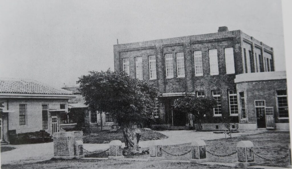 昭和12年の旧沖縄刑務所(写真提供:沖縄刑務所)