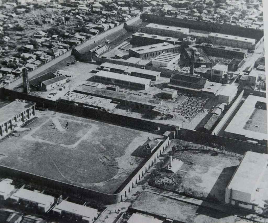 昭和34年の旧沖縄刑務所(写真提供:沖縄刑務所)