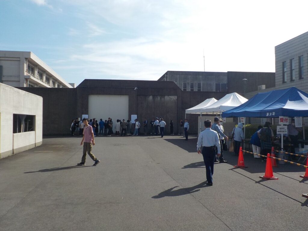 刑務所見学入口