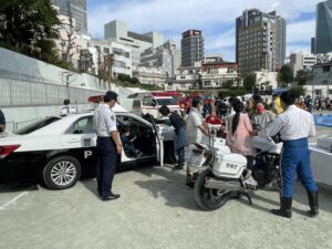 警察車両の展示（麻布警察署）