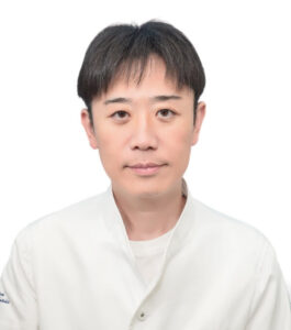 院長：服部圭太