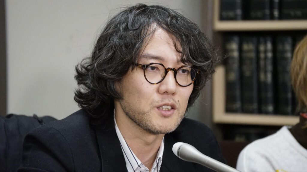 東京大学の斎藤幸平准教授