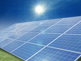 太陽光発電所の敷地に産業廃棄物不法埋設、長野県富士見町が開発許可取り消し