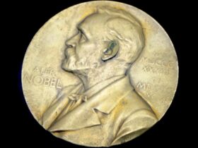 ノーベル賞授賞式、日本人2氏にメダル授与 10年ぶりの同時受賞で栄誉に輝く