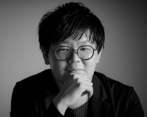 松山周平／株式会社 enigma 代表取締役社長、Artistic Director（巨大電脳ネットワークビジュアライザー　“Nerve Net”の制作を担当）