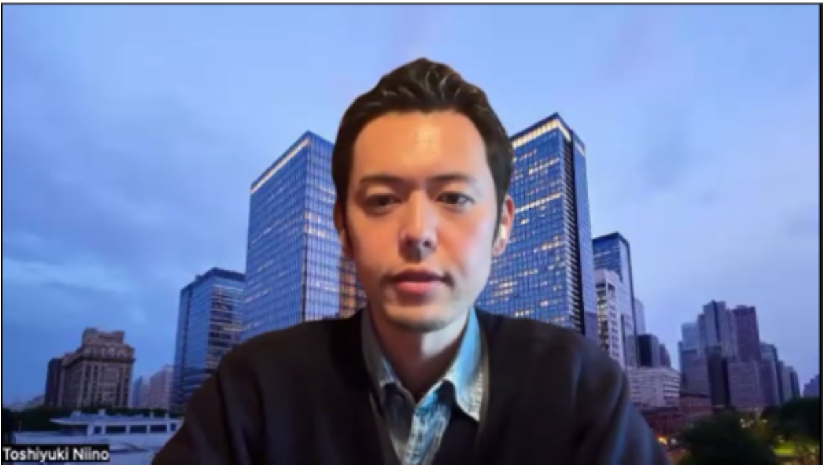 株式会社アルバトロスが運営する「退職代行モームリ」に家宅捜索について解説するEXIT株式会社の代表取締役社長・新野俊幸氏