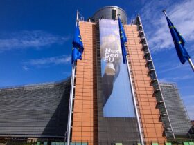 グリーンランドを巡る関税に欧州8カ国結束 共同声明で対抗措置検討