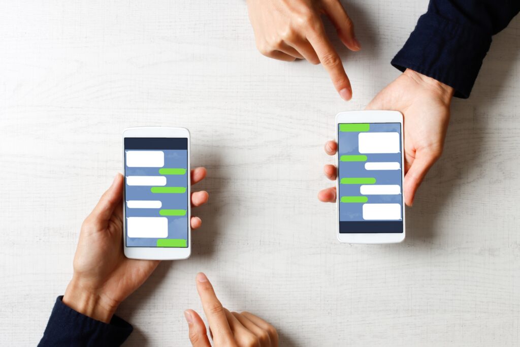 LINE×Netflix異例提携 有料サービス実質無料化で会員争奪戦