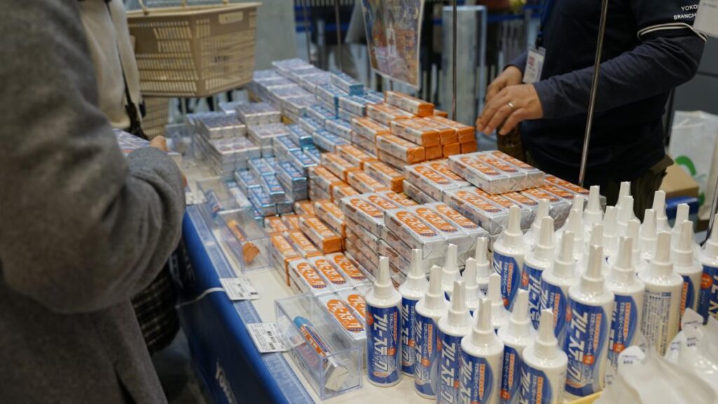 ブルースティックの新商品プレミアムとオレンジスティック