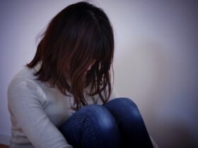 全国の自殺者、2025年は統計開始以降最少の1万9097人 小中高生は過去最多532人で深刻化