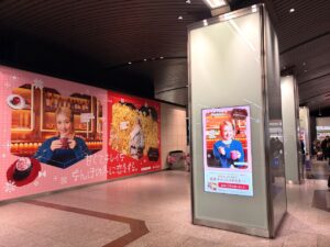 南海なんば駅3階北口改札内での広告展開