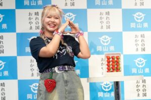 “映える”かわいらしいダンスを披露するりーちむさん