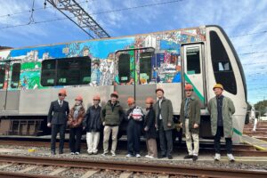 東急電鉄株式会社と株式会社ヘラルボニーによるアートラッピング電車 (2)