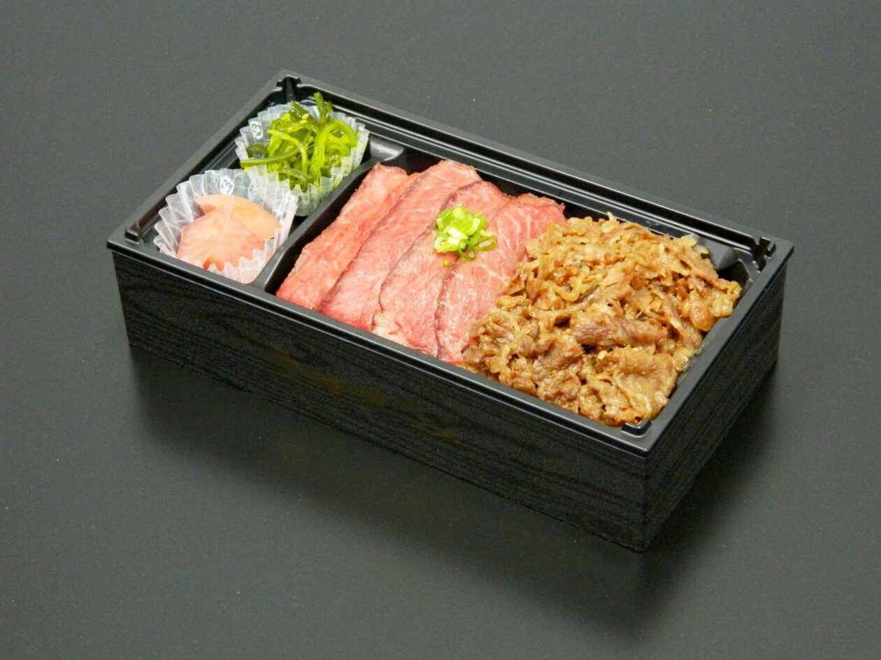 米沢　琥珀堂（山形）　『米沢牛ステーキ＆すき焼き弁当』　