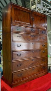 沖縄刑務所で製作されたタンス