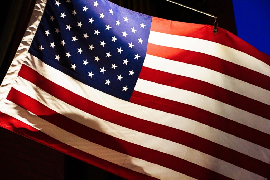 エプスタイン氏「ゾロ牧場」調査が本格化 文書公開進展で政財界に波紋