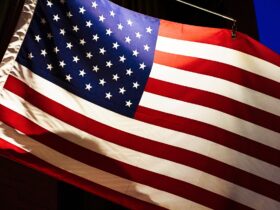 エプスタイン氏「ゾロ牧場」調査が本格化　文書公開進展で政財界に波紋