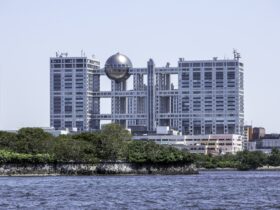 フジHD、東宝が筆頭株主に浮上　旧村上系の全株売却で局面転換