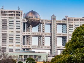 フジHD、旧村上系の大規模買付取り下げ　外部資本導入で2350億円の自社株買い実施