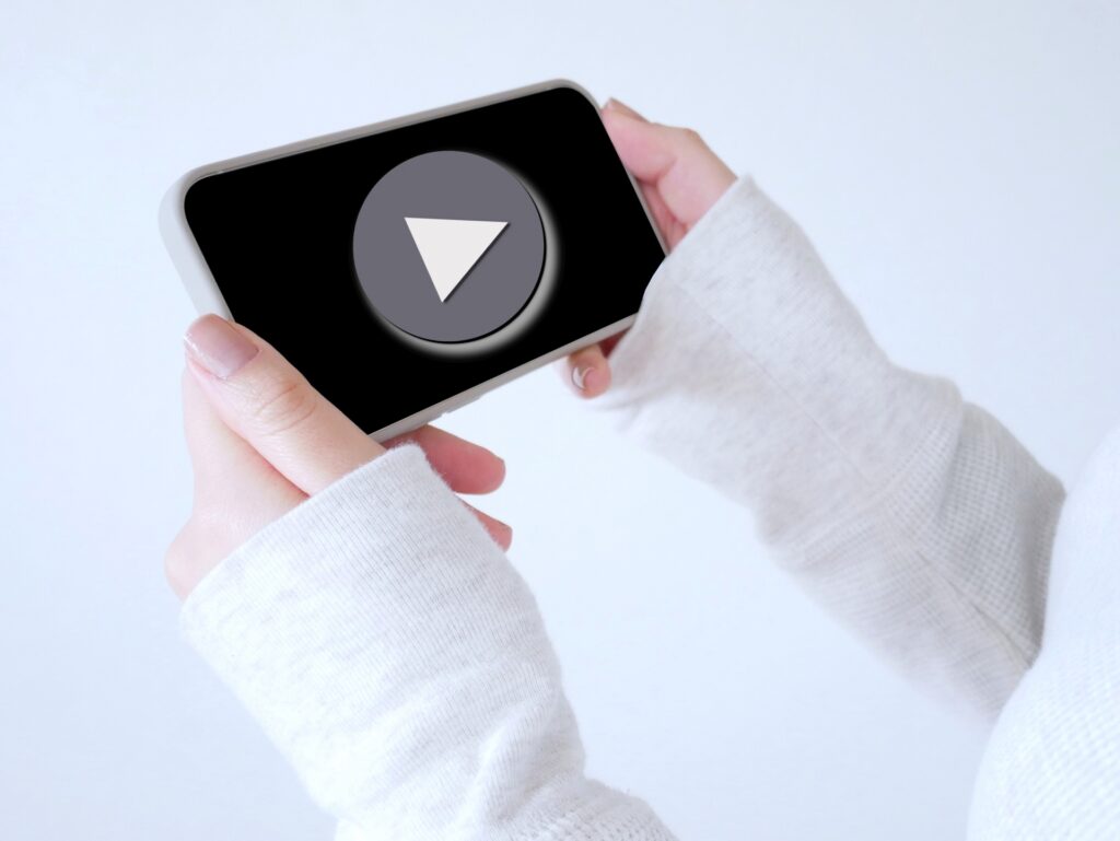 日本の動画配信市場が1兆円超え　スポーツ配信が次の主戦場に