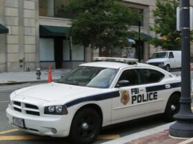 トランプ大統領私邸に武装男が不法侵入　シークレットサービスが射殺、本人は不在