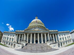 トランプ大統領が次期FRB議長にウォーシュ元理事を指名 金融政策の独立性維持が焦点に