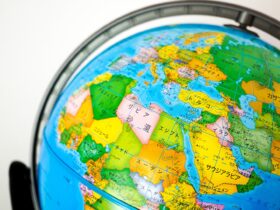 トランプ米大統領、イラン攻撃を5日間猶予　ホルムズ海峡共同管理案も示唆