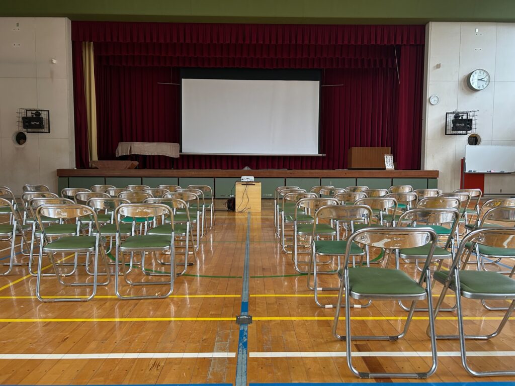 辺野古沖転覆受け同志社国際高で保護者説明会　抗議船情報の不備や安全配慮に不信の声