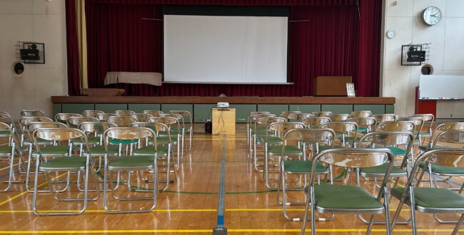 辺野古沖転覆受け同志社国際高で保護者説明会 抗議船情報の不備や安全配慮に不信の声