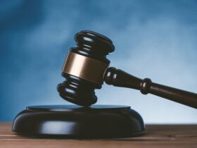 日本生命米国法人、OpenAIを提訴　ChatGPTの「非弁行為」で約16億円賠償求める​