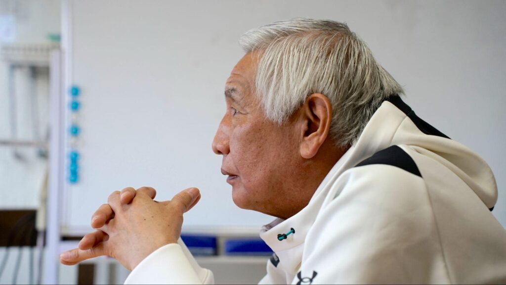 取材中のヨッケちゃん