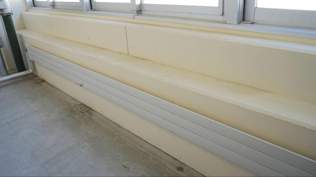 網走刑務所のパネルヒーター