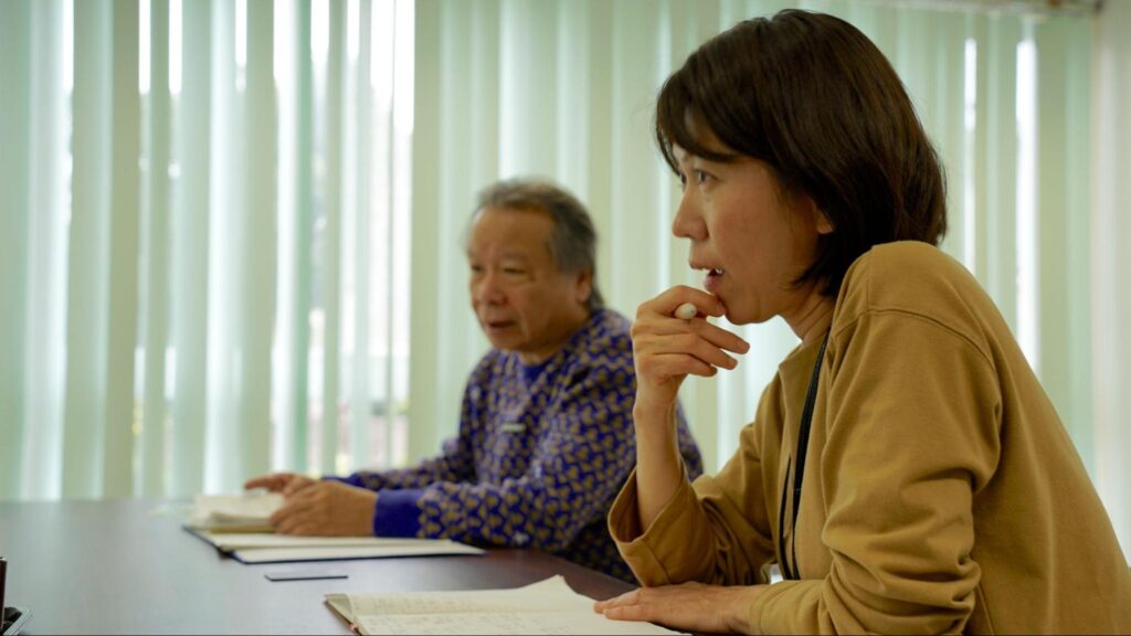 がじゅまる沖縄の施設長と福祉職員