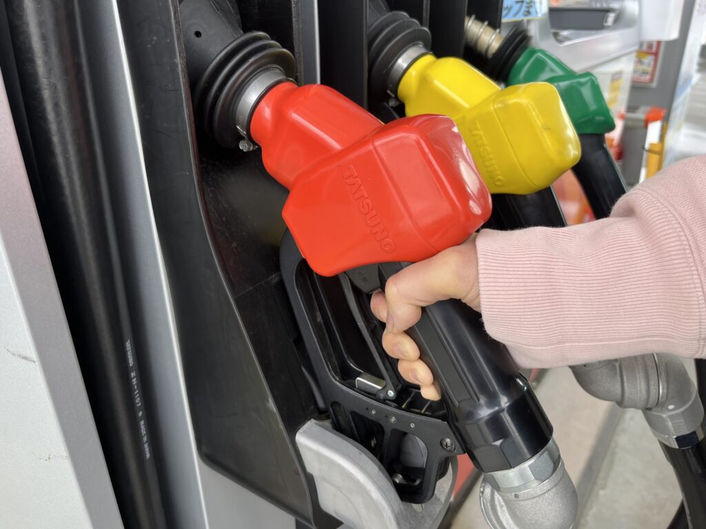 ホルムズ海峡「事実上の封鎖」で燃料不足深刻化　世界経済に打撃