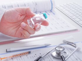 睡眠中の「脳のごみ」排出を約1割高める新薬配合、人で世界初の実証