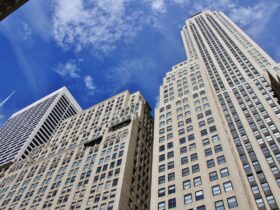 富裕層マネーが「新たな王者」から流出　米プライベートクレジットに解約ラッシュ