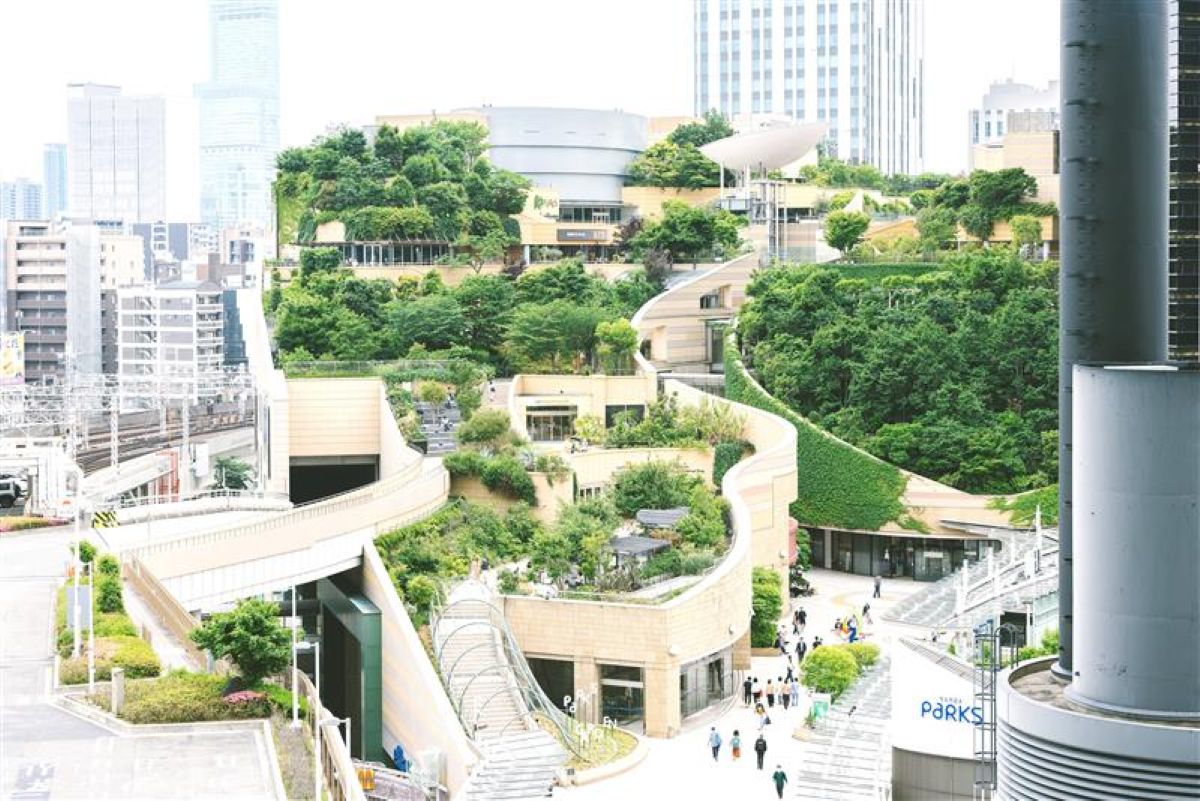 なんばパークス